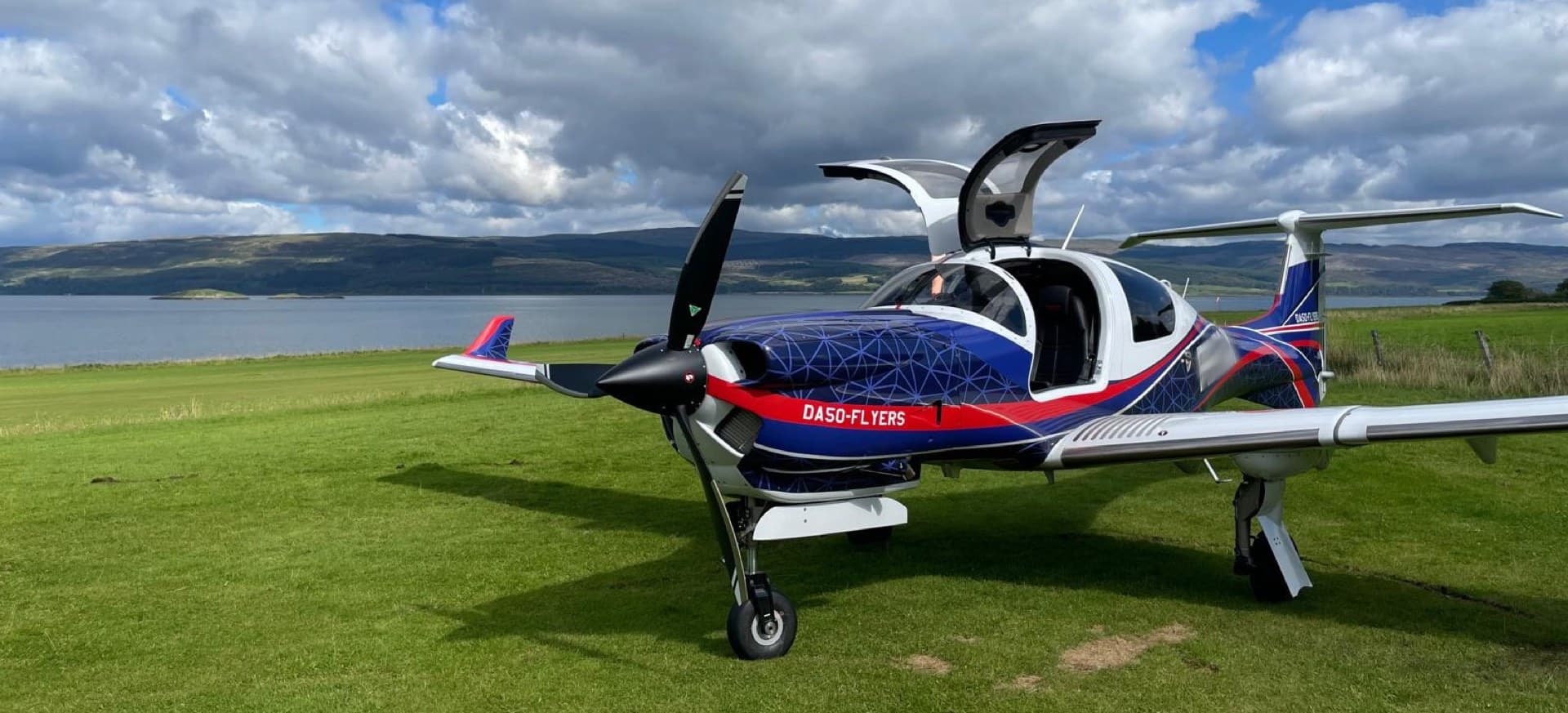 A Diamond DA50 operated by a shared flying group